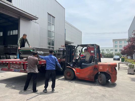 パーソナライズされた 3kw オートマティック プロフェッショナル 3D 冷凍肉 切断機