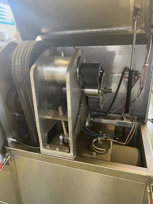 容量 商業業務 ステンレス鋼の肉片加工機