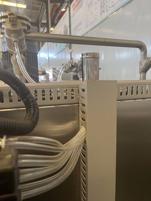 自動浄化機能 食品機械の容易な保守のための肉加工機械