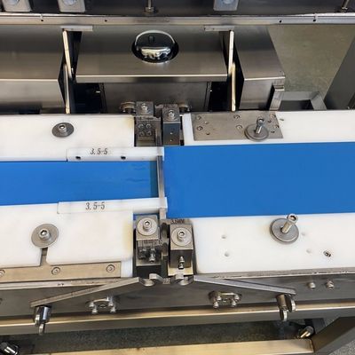 熱処理効率を高めるため,500kgのチキンブーストと魚切断機